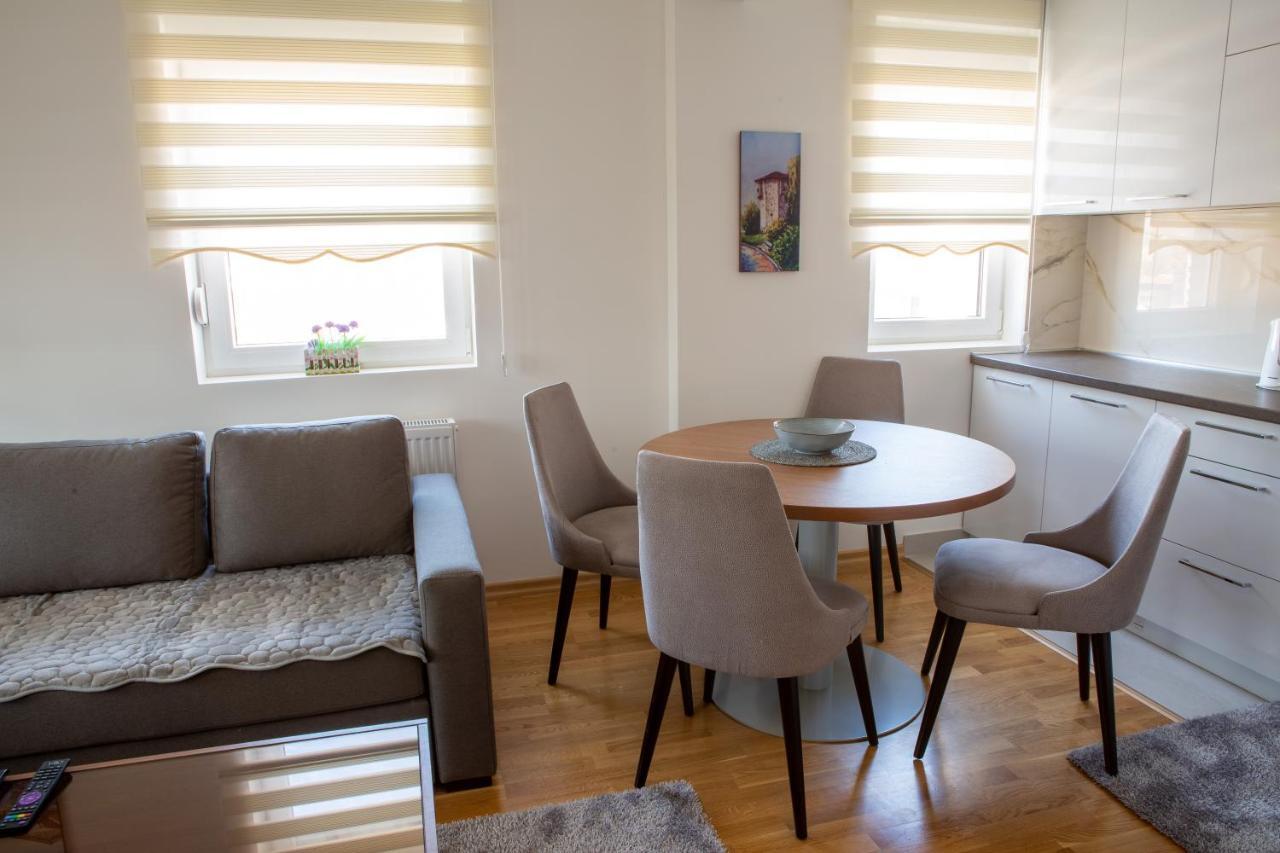 Novi Pazar Apartman Luxアパートメント エクステリア 写真